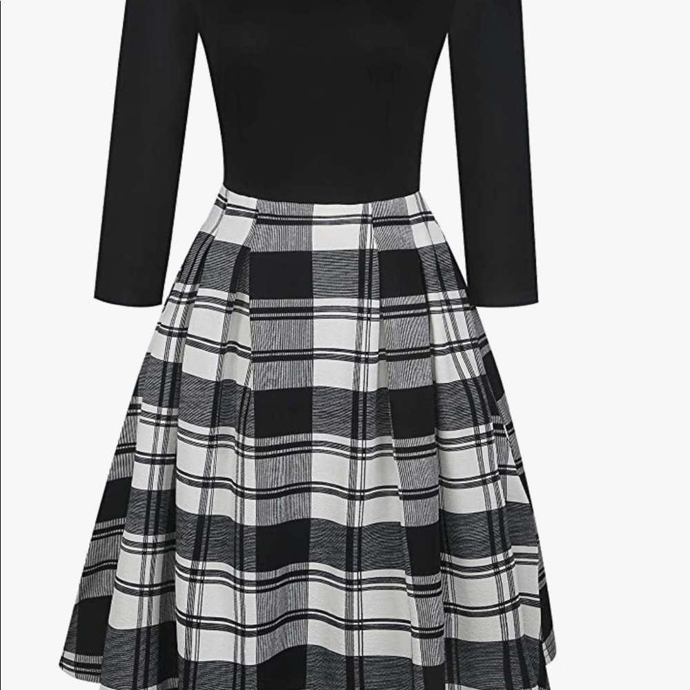 CUTE vintage style black and white plaid dress, just perfect for the holidays!